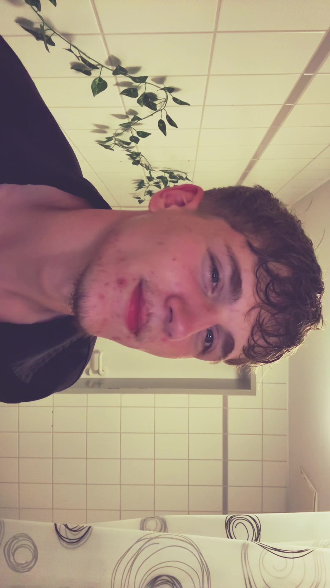 @&AElig;👑