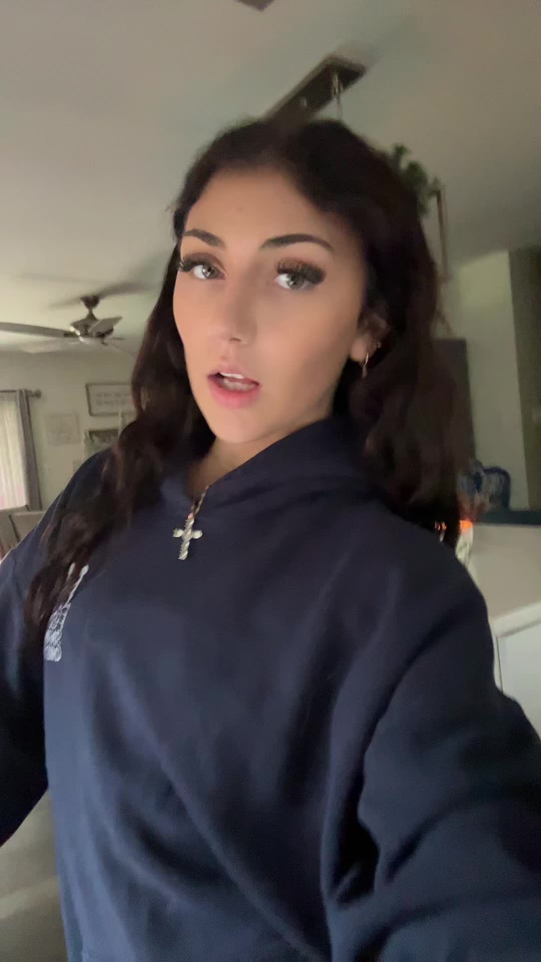 @devynnelise