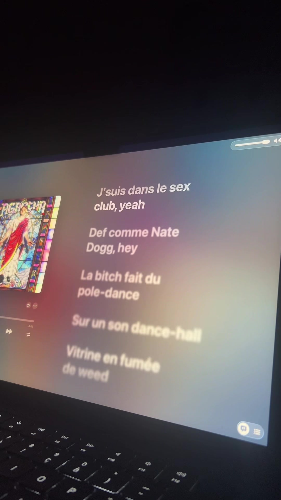 @🎧LYRICS_TOK🎵