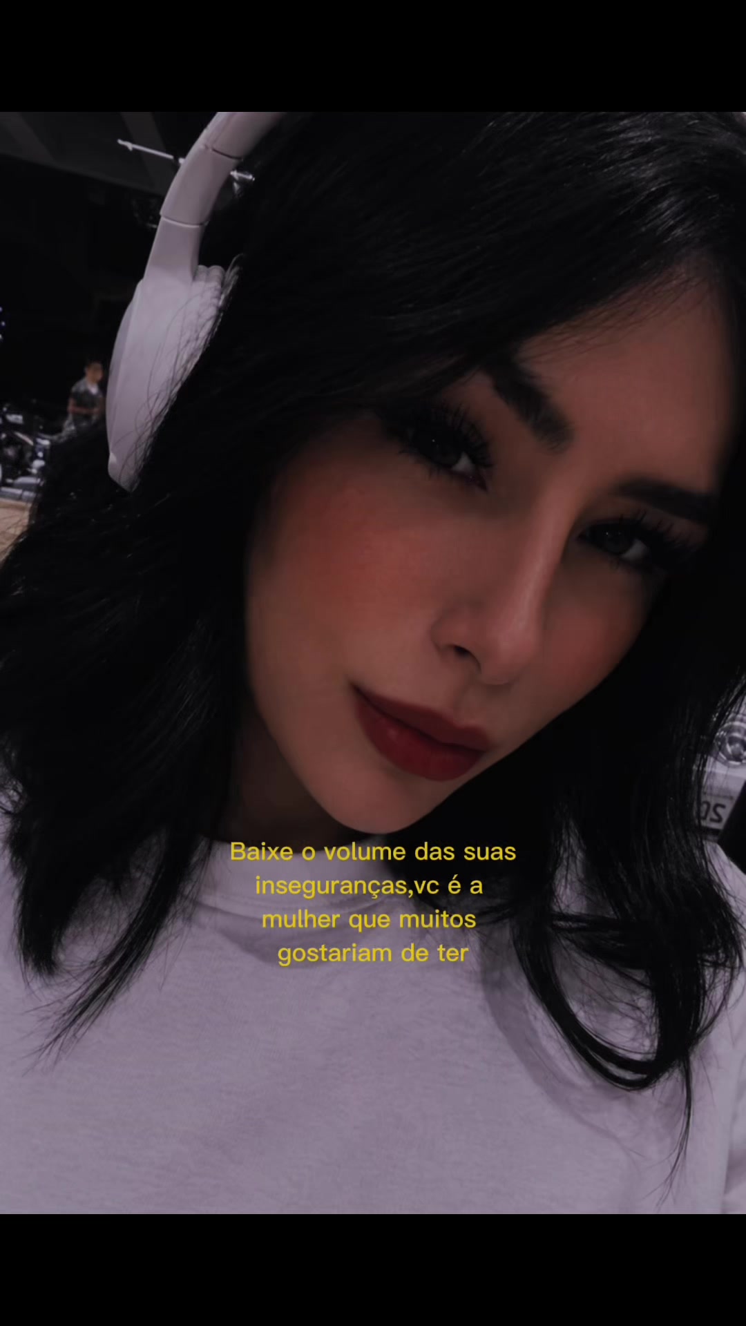 @lariFreitas