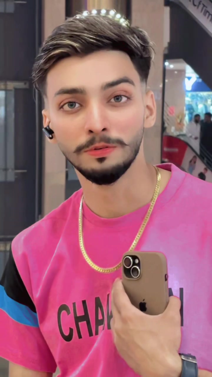 @✨&Scaron;ona\ Řajpoot👑