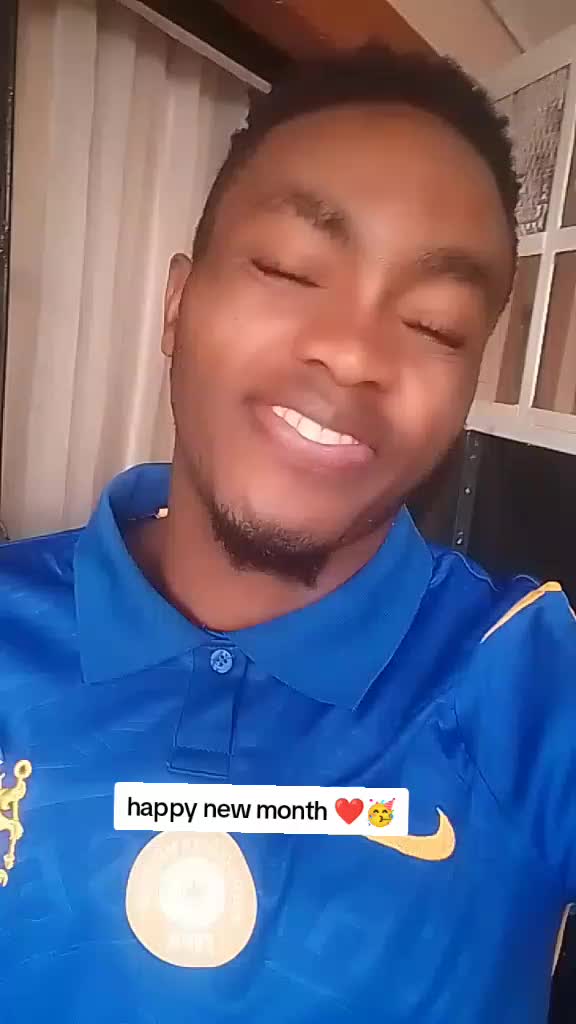 @SMILIE 🥰🤩😍