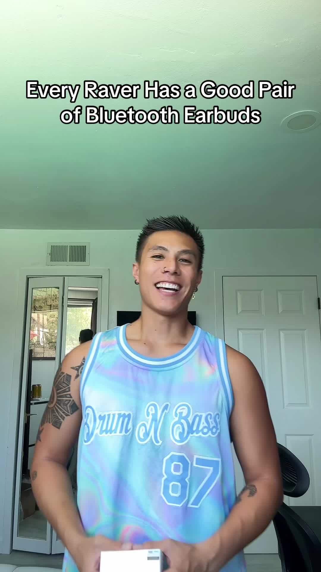 @Jarren_Ellis