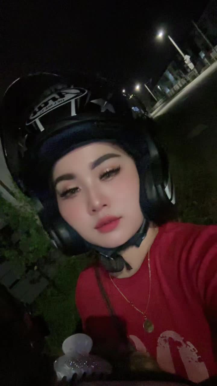 @qυєєηη_єукα👑