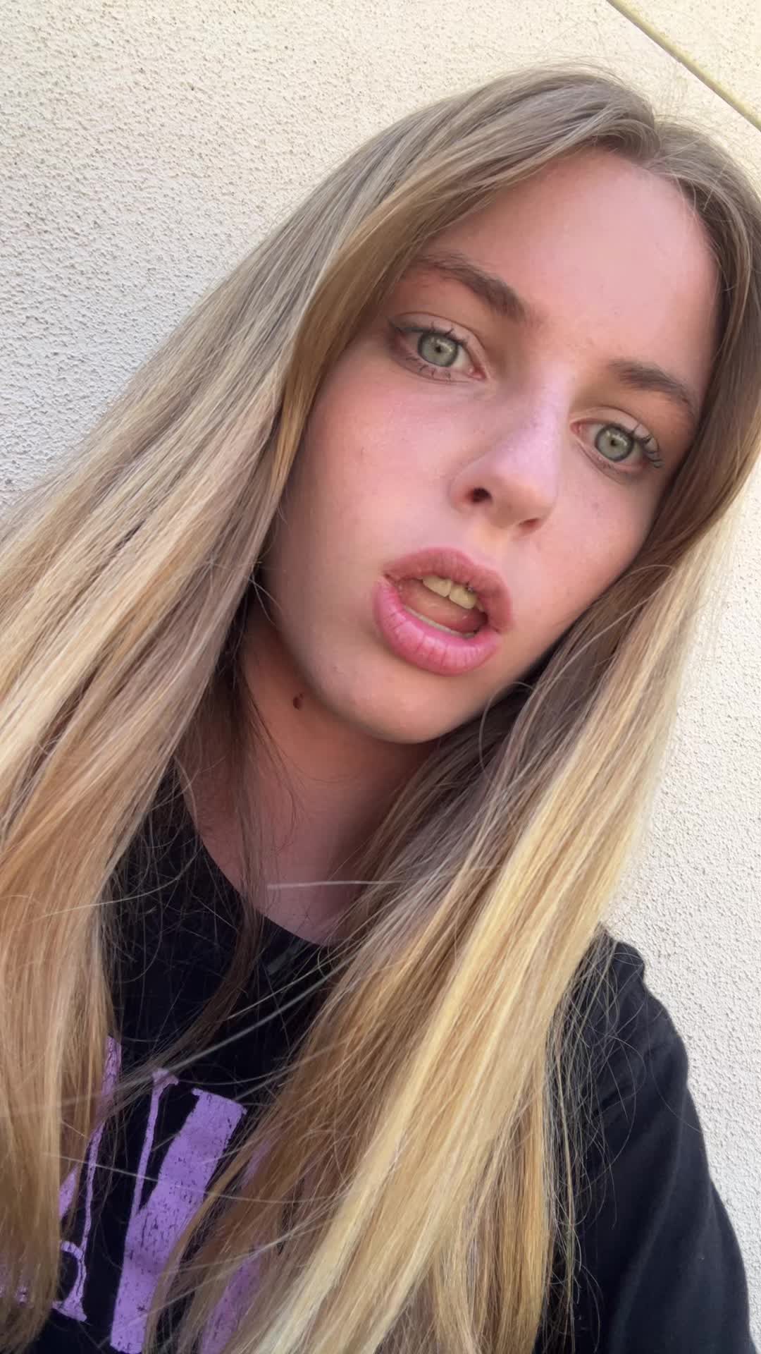 @in.n.outl0ver