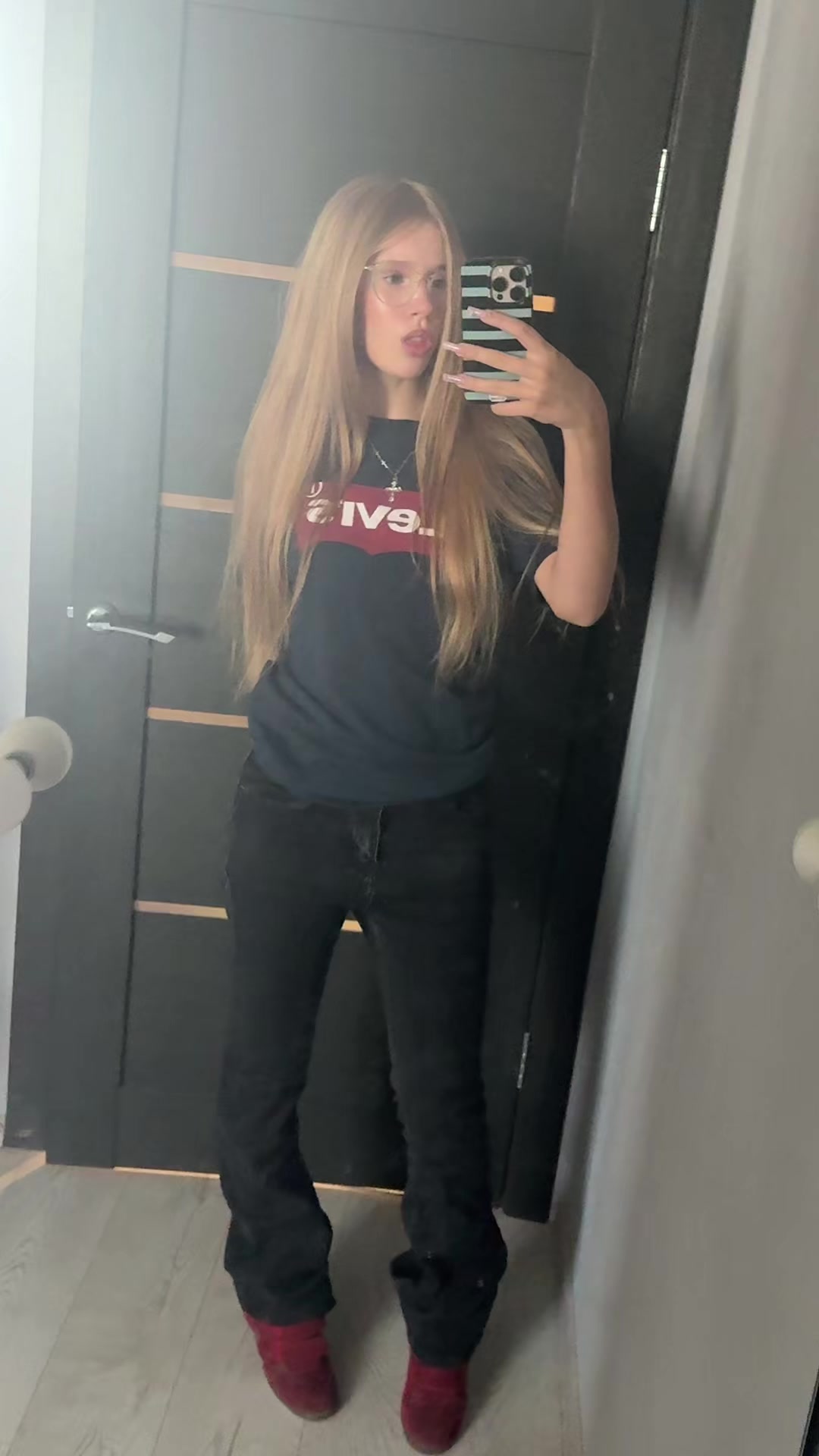 @anaqaudas