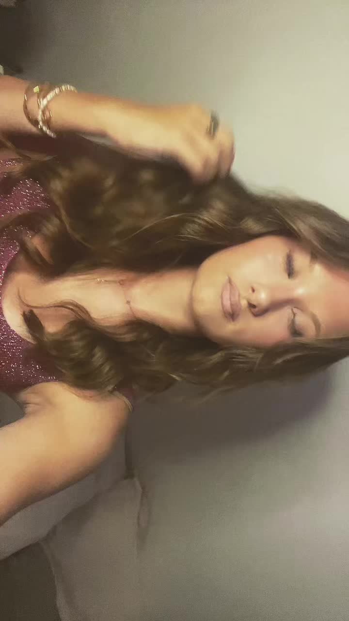@𝓔𝓿𝓪 🪩