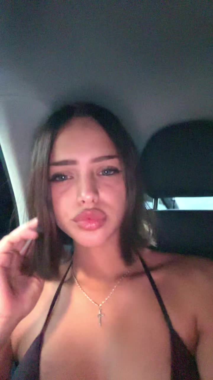 @nicole