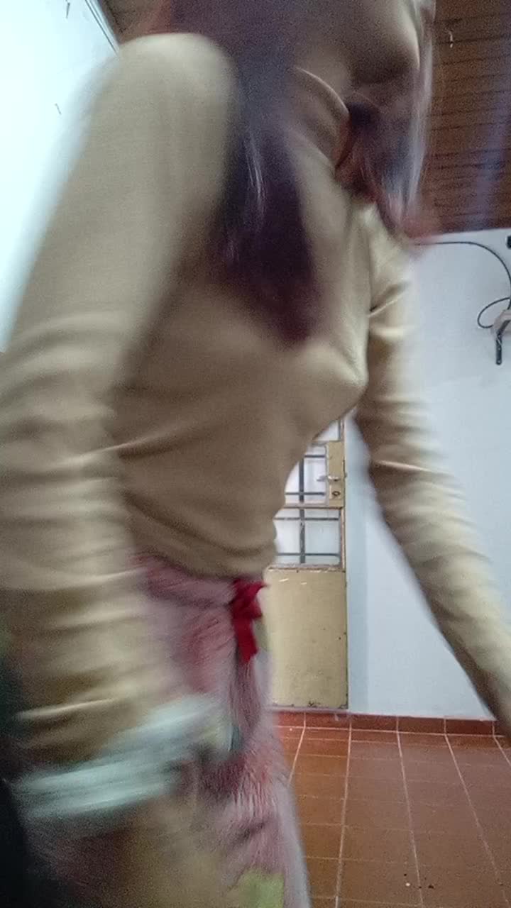 @Iaraaa__5