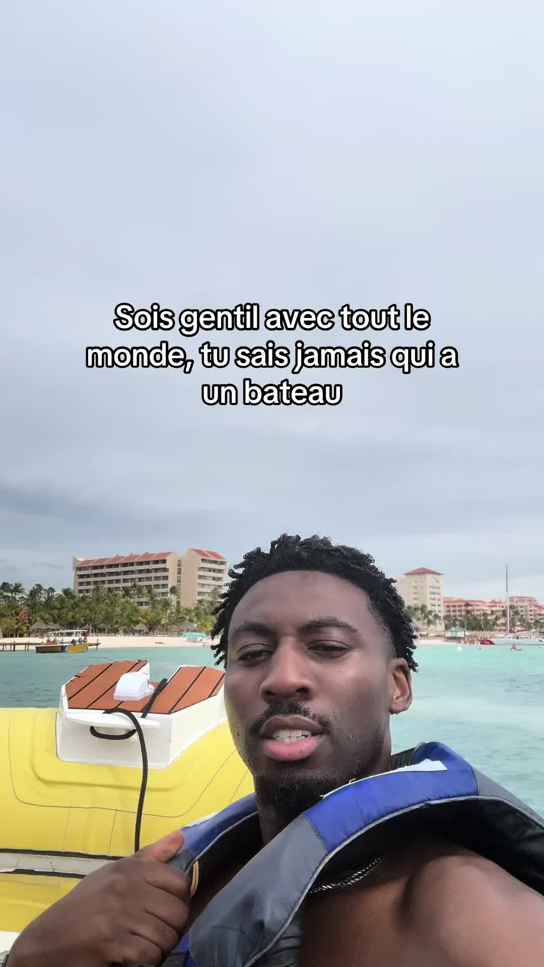@A U R &Eacute; O