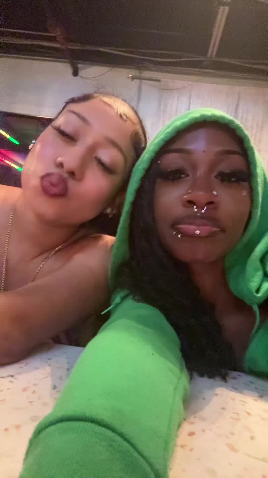 @?