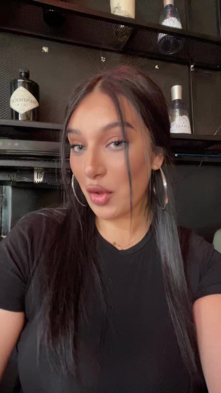 @𝓔𝓻𝓲𝓼𝓳𝓮𝓵𝓪 🖤
