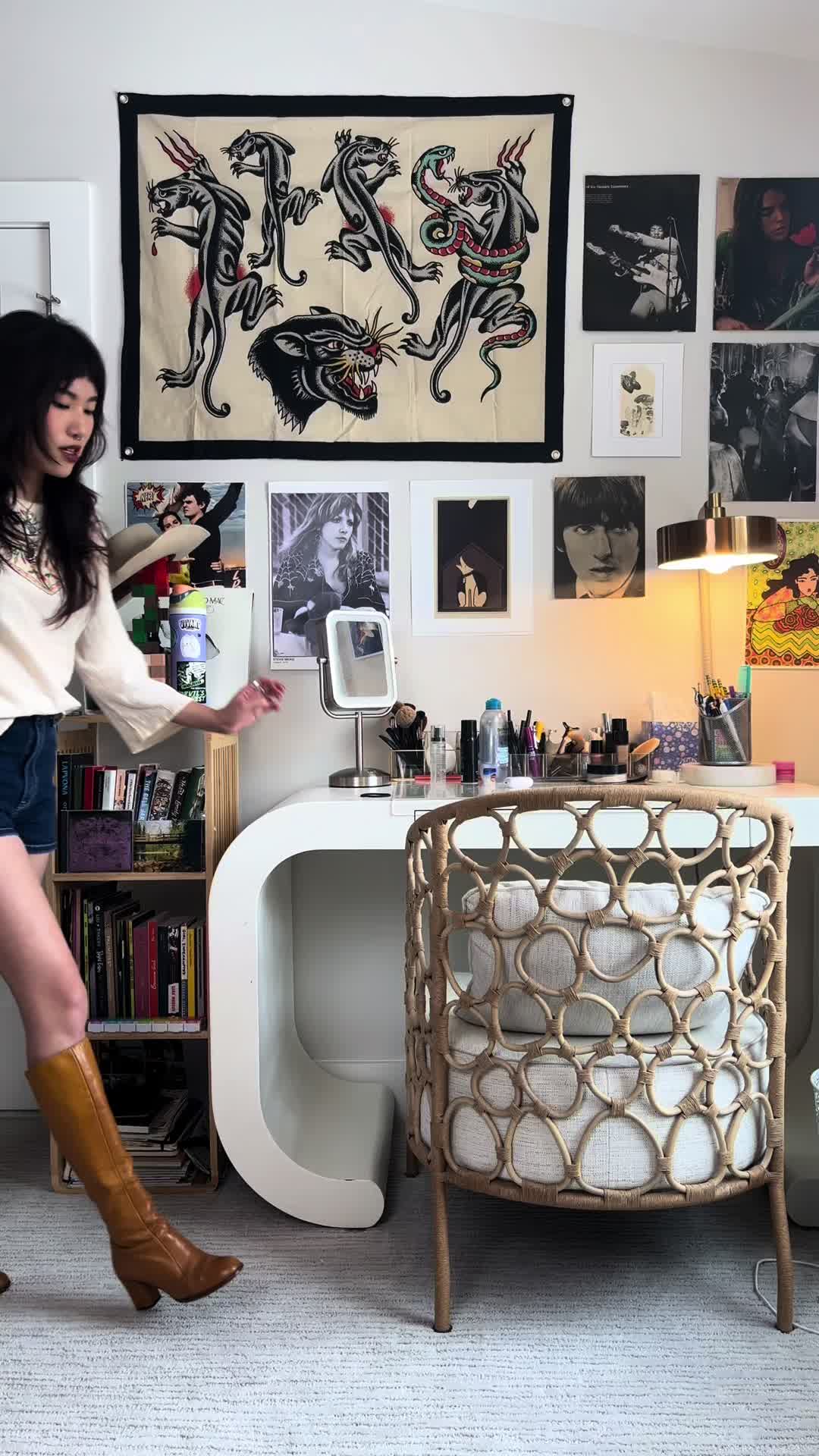 @lily