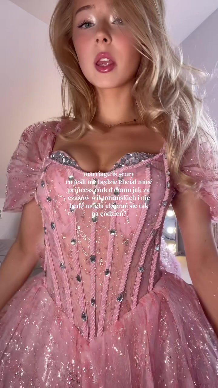 @Vicrossie🪽
