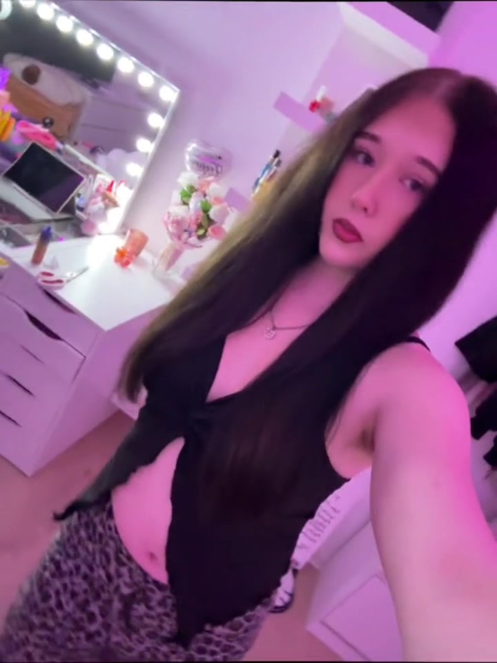 @ꨄ