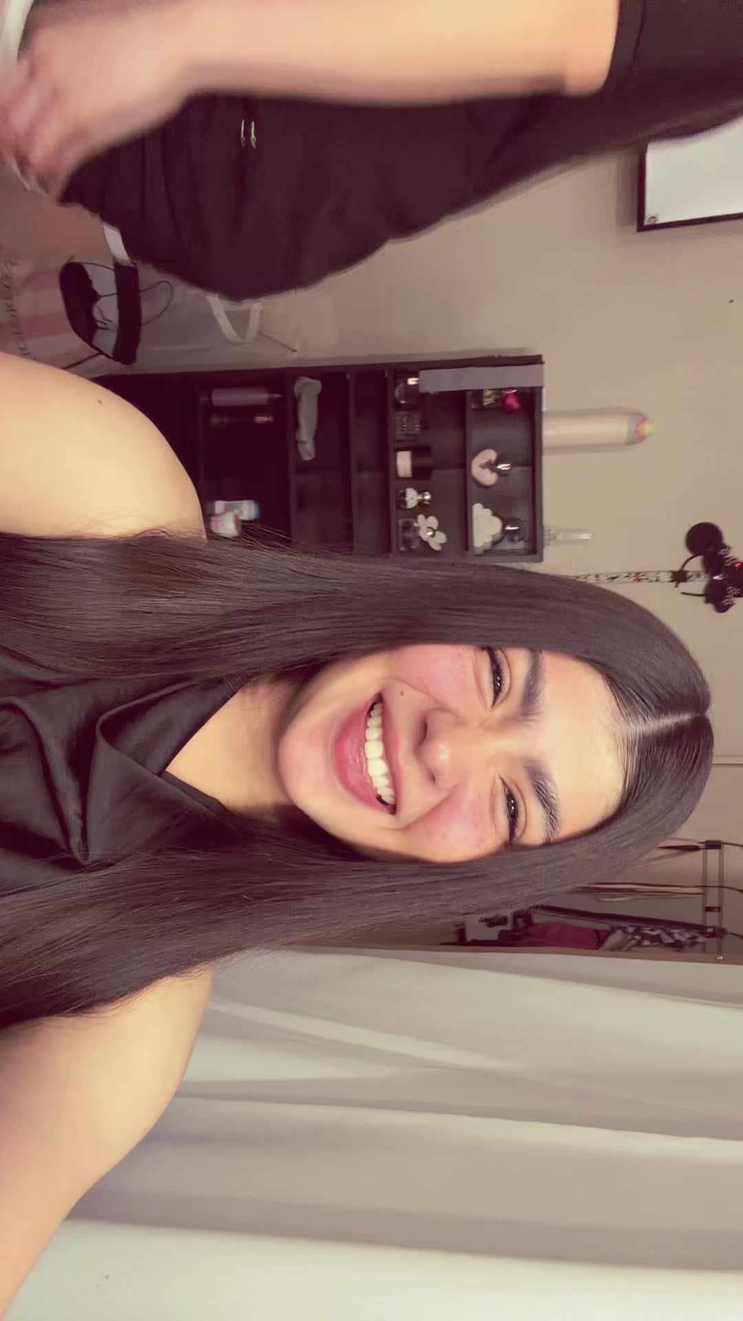 @M O N R O Y🌙