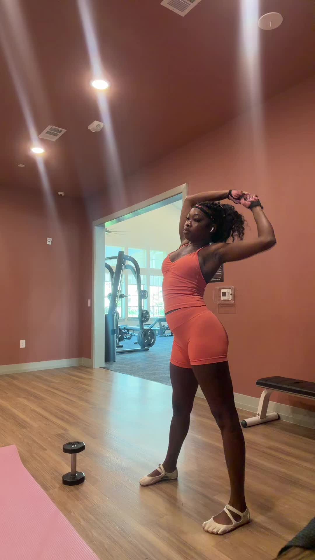 @tut .