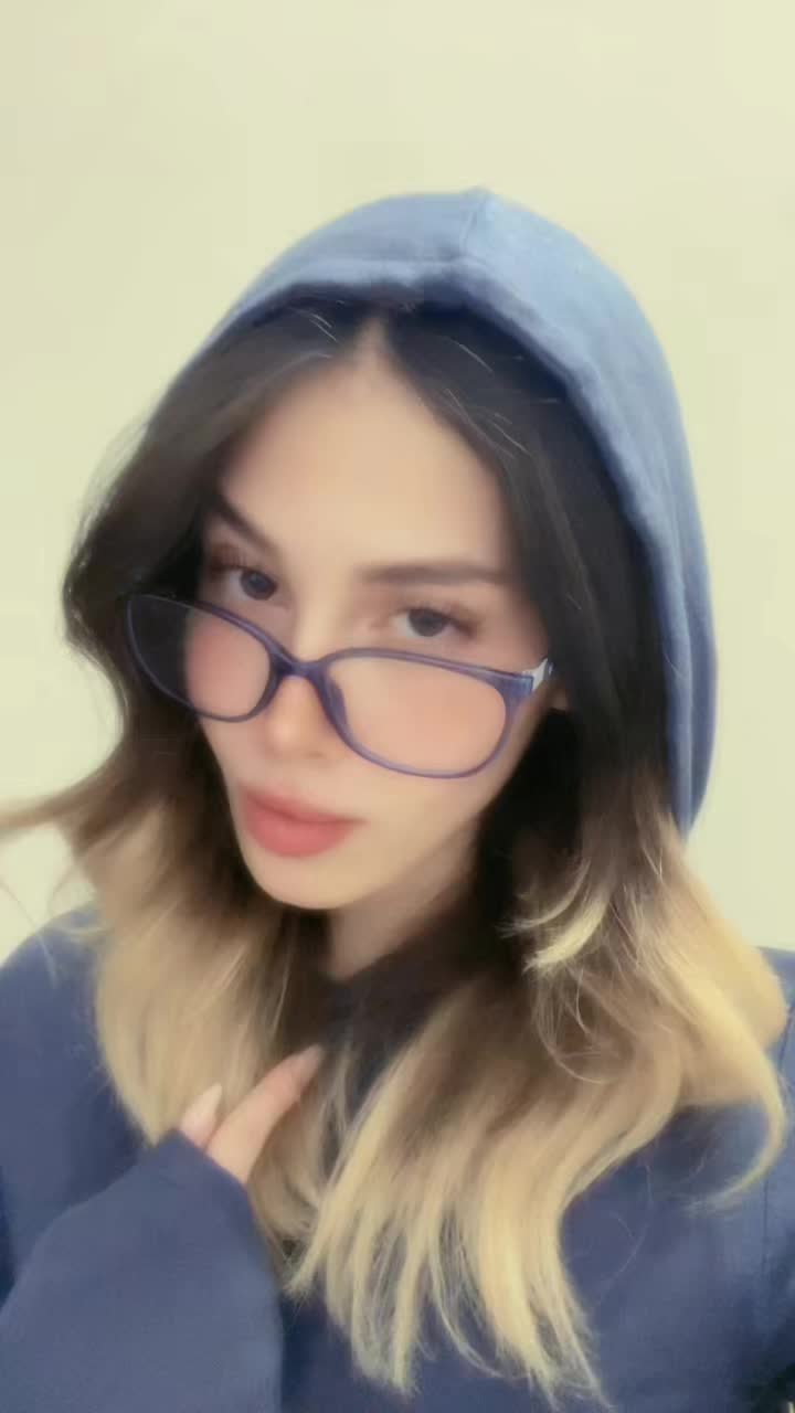 @𝑀 🦢