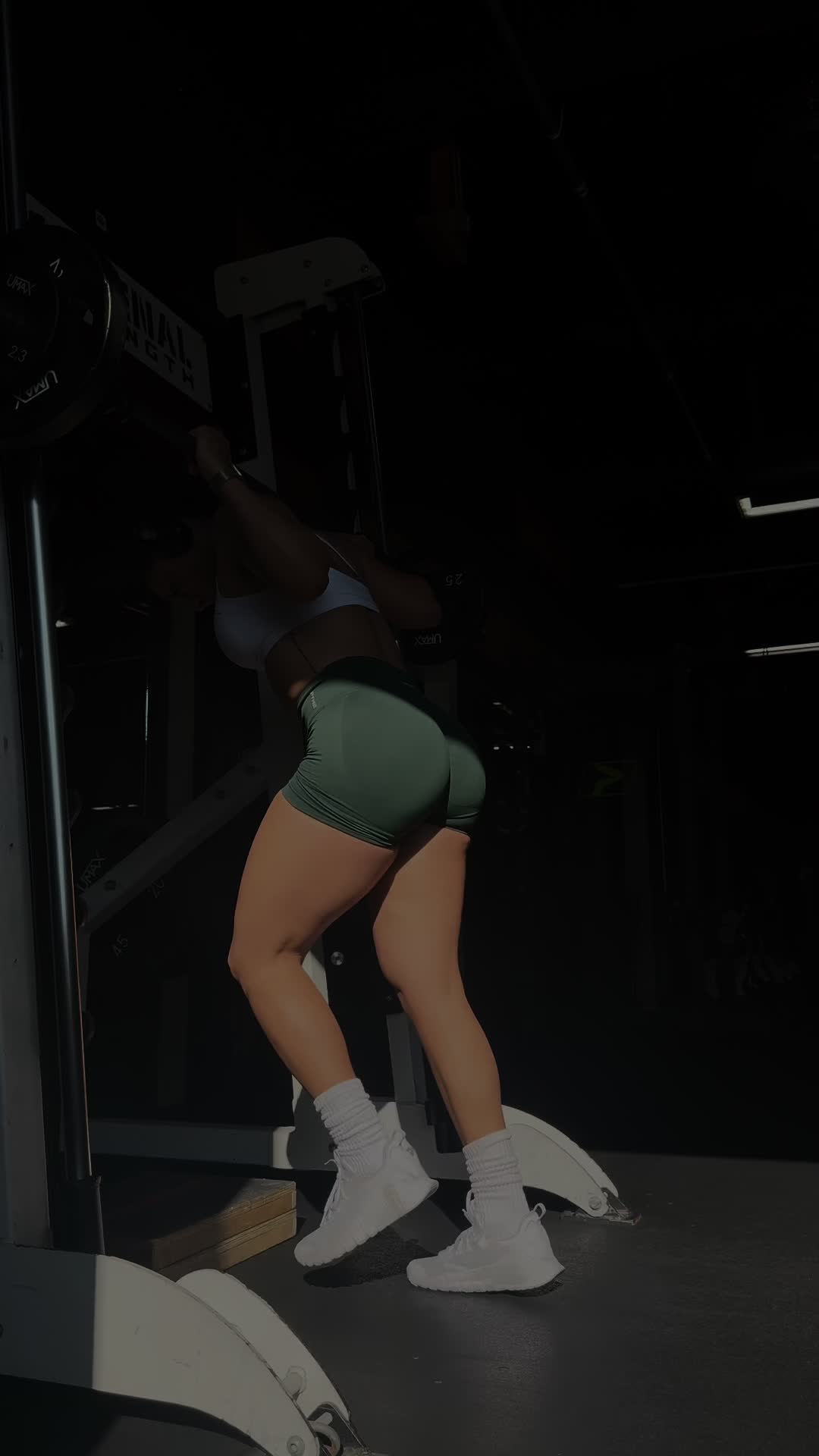 @Nikki