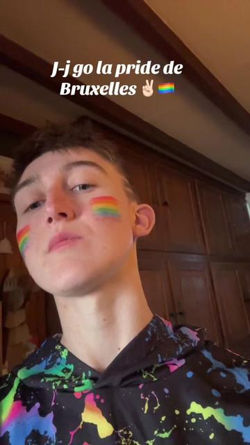 @Mélissa Vincent🥀🏳️🌈