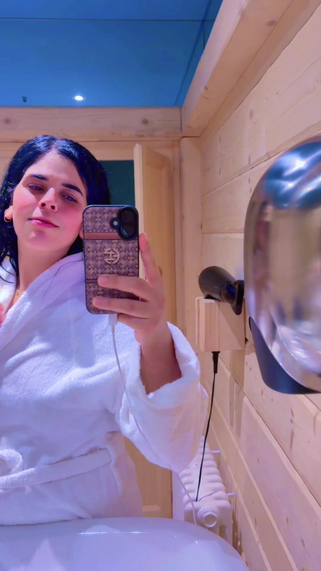 @khadija_azzouzi