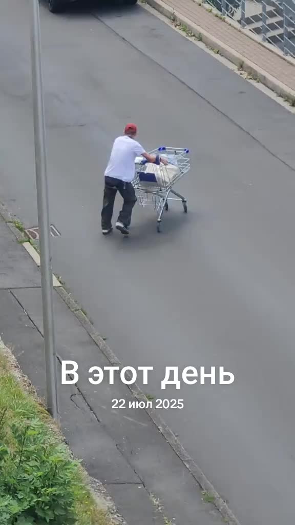 @Alena Sokolova