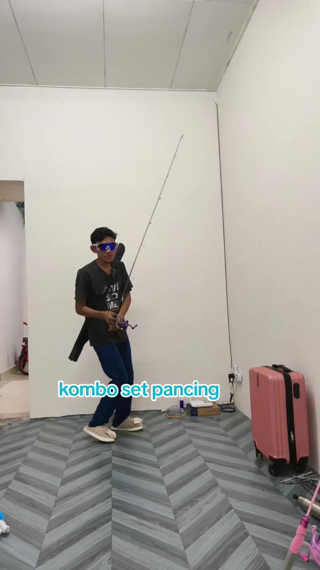 @𝖑𝖆𝖍𝖐𝖊𝖈𝖍𝖎𝖐