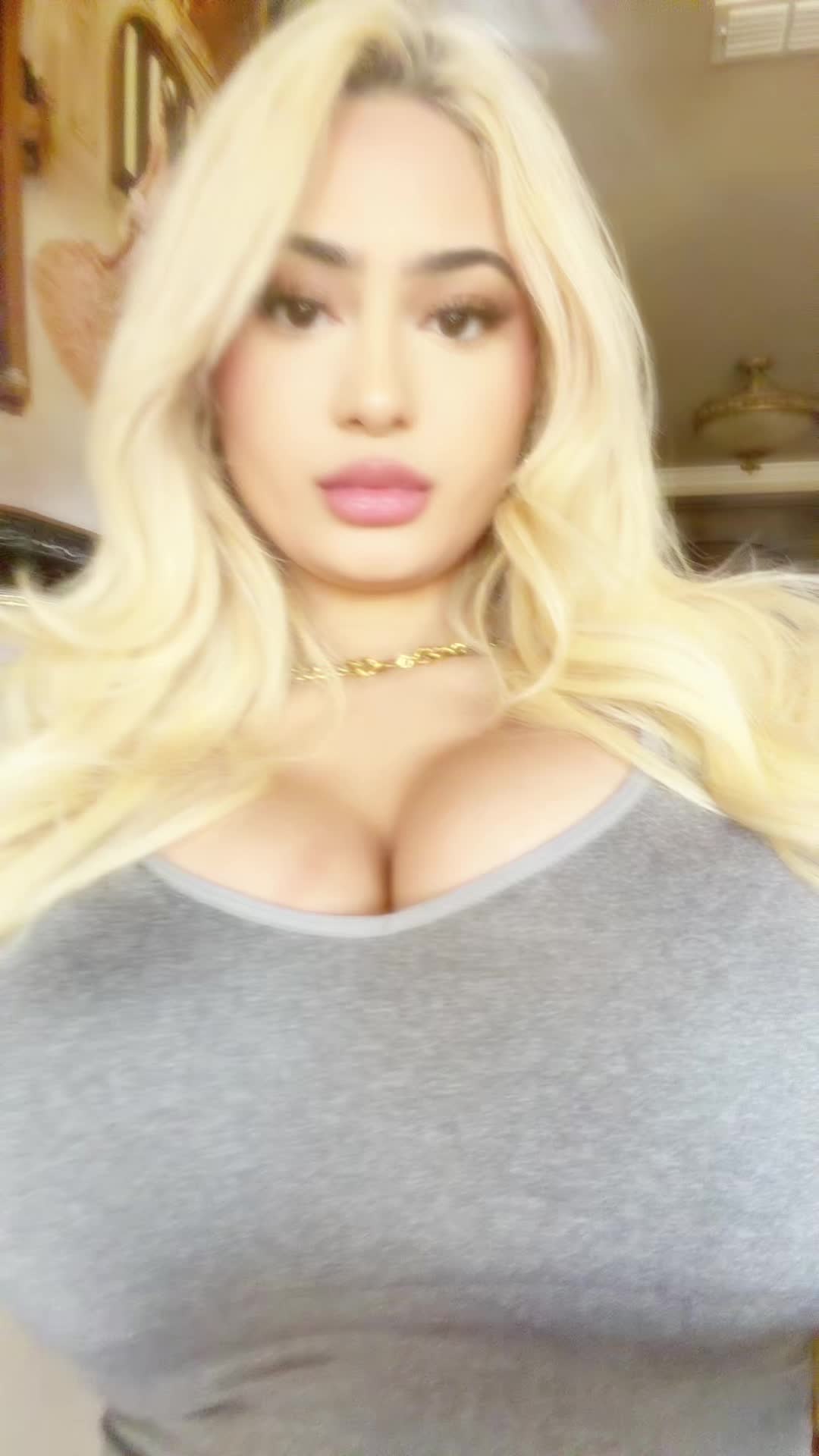 @Ari