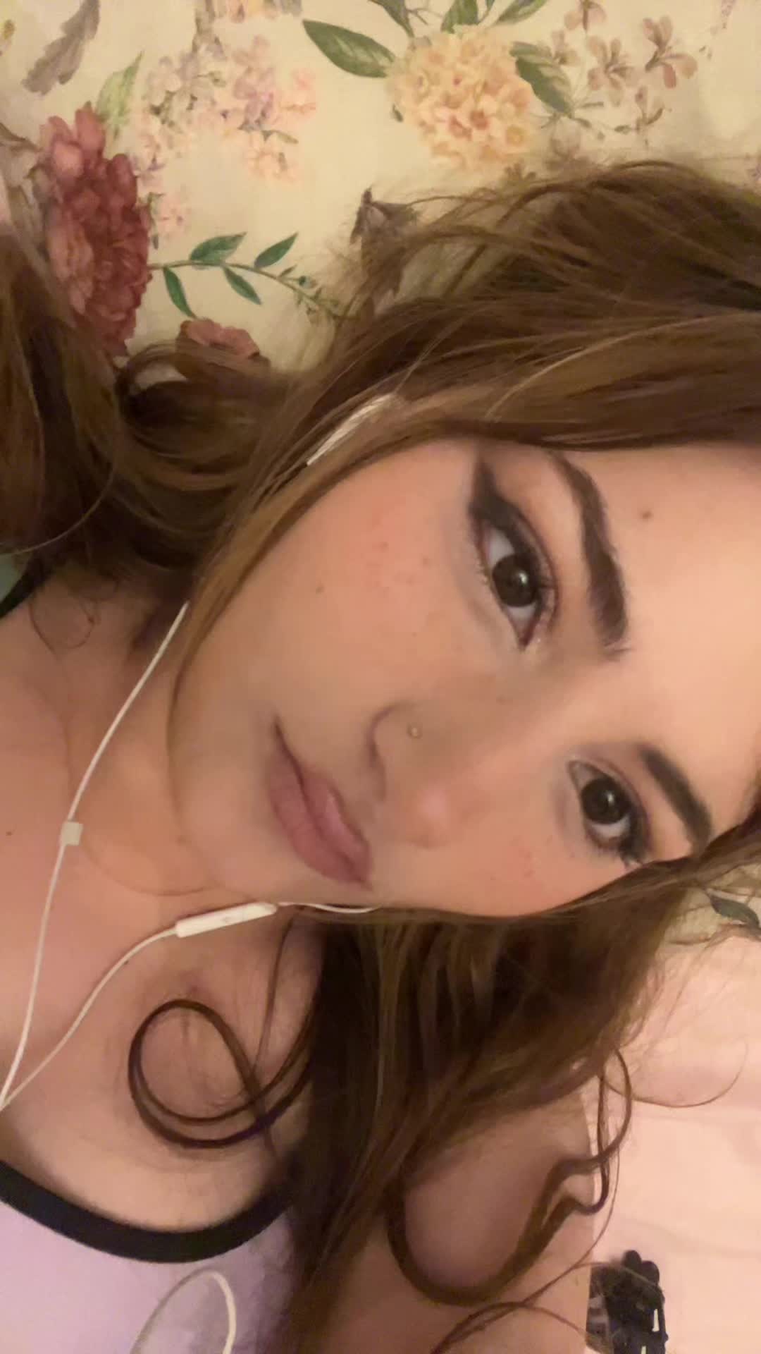 @lara1zel