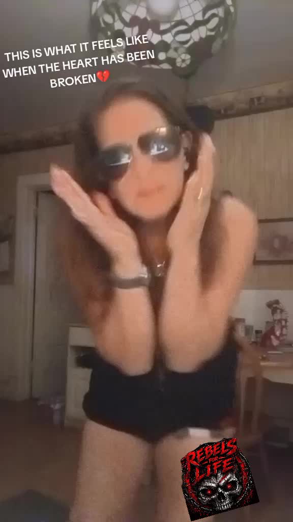 @🖤❤️🤟REBEL Danielle Cerda772