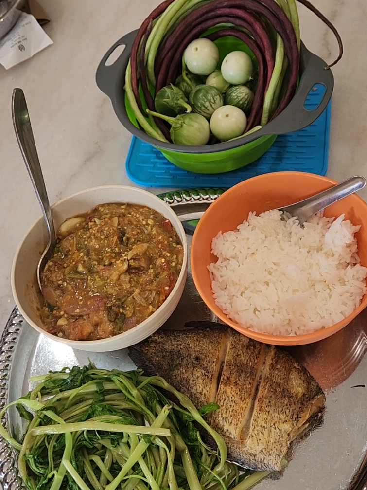 @foodandcats