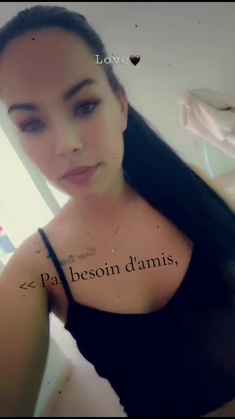 @Angelina_66