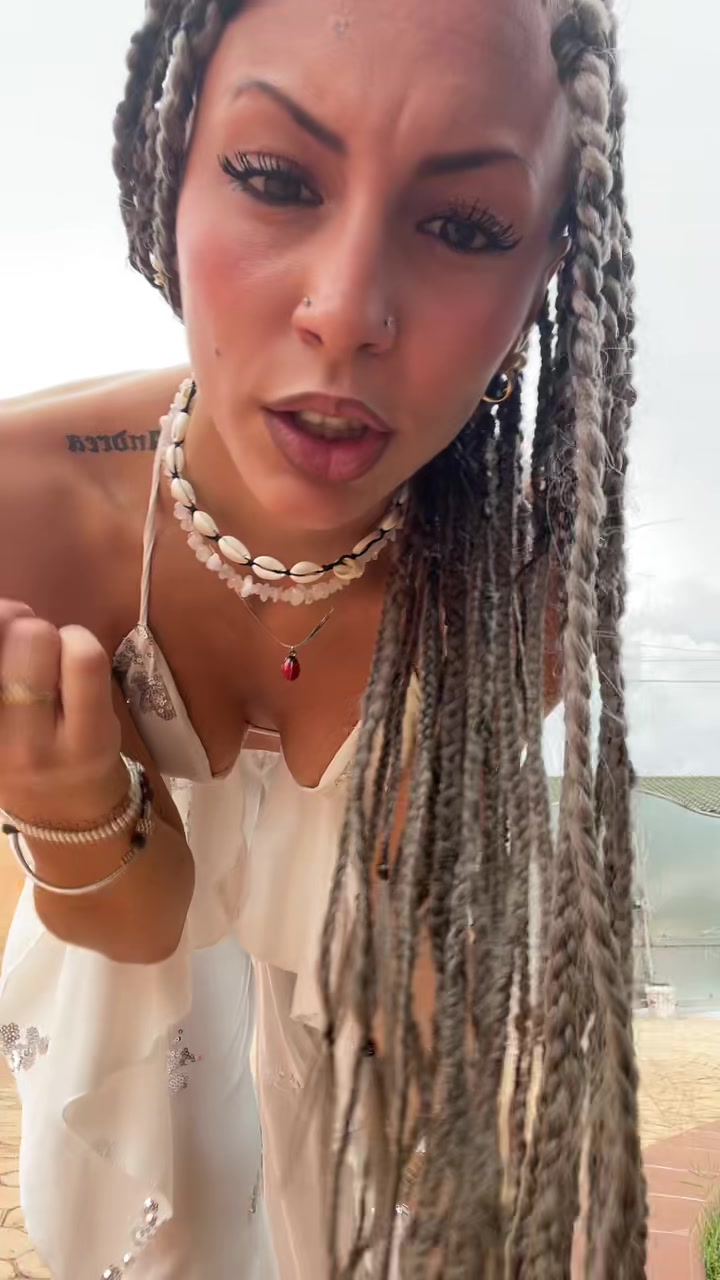 @laurettaesto