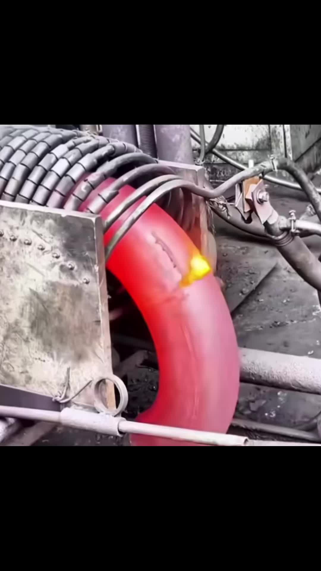 @Незнакомка