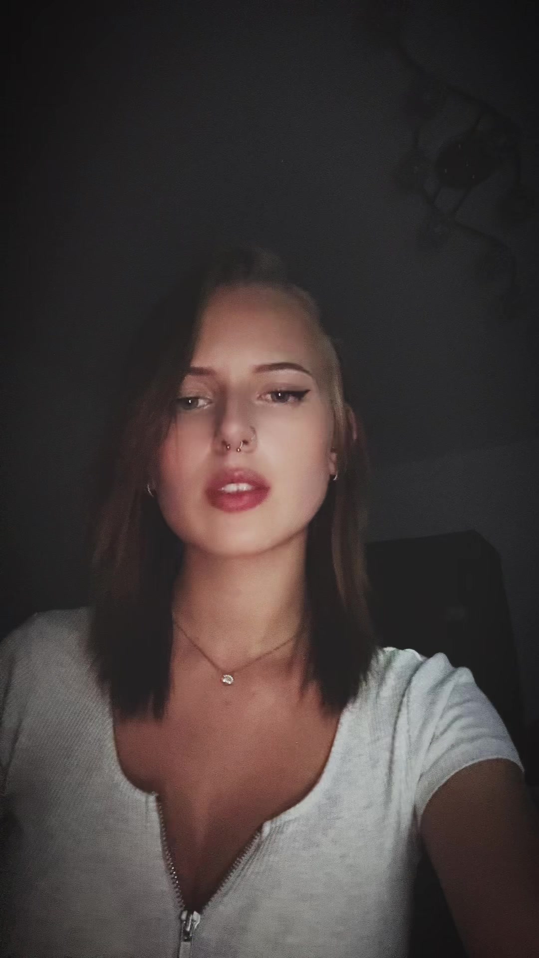 @𝐋𝐞𝐨