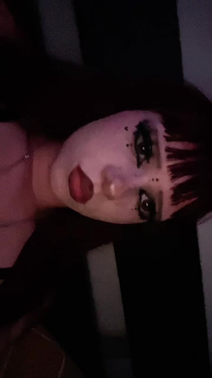 @♱