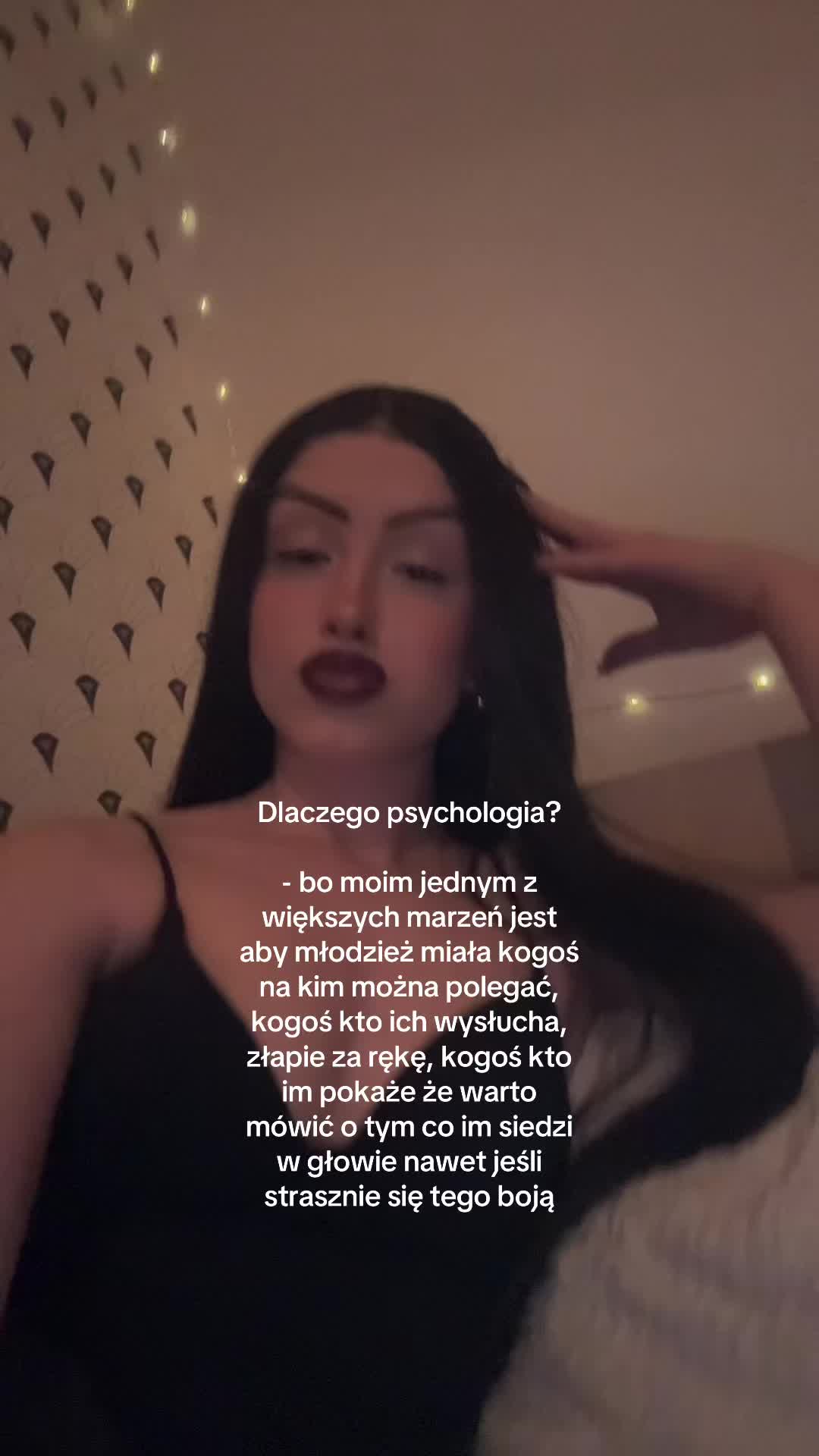 @alastraz_