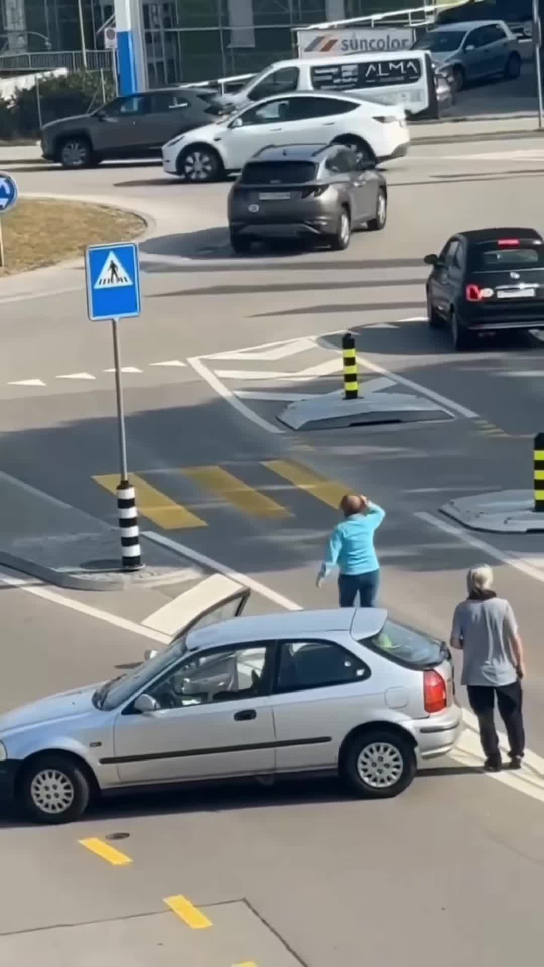 @DZ+213