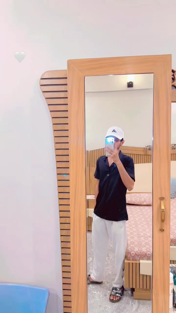 @𝘜𝘮𝘢𝘪𝘳 𝘈𝘳𝘢𝘪𝘯♕