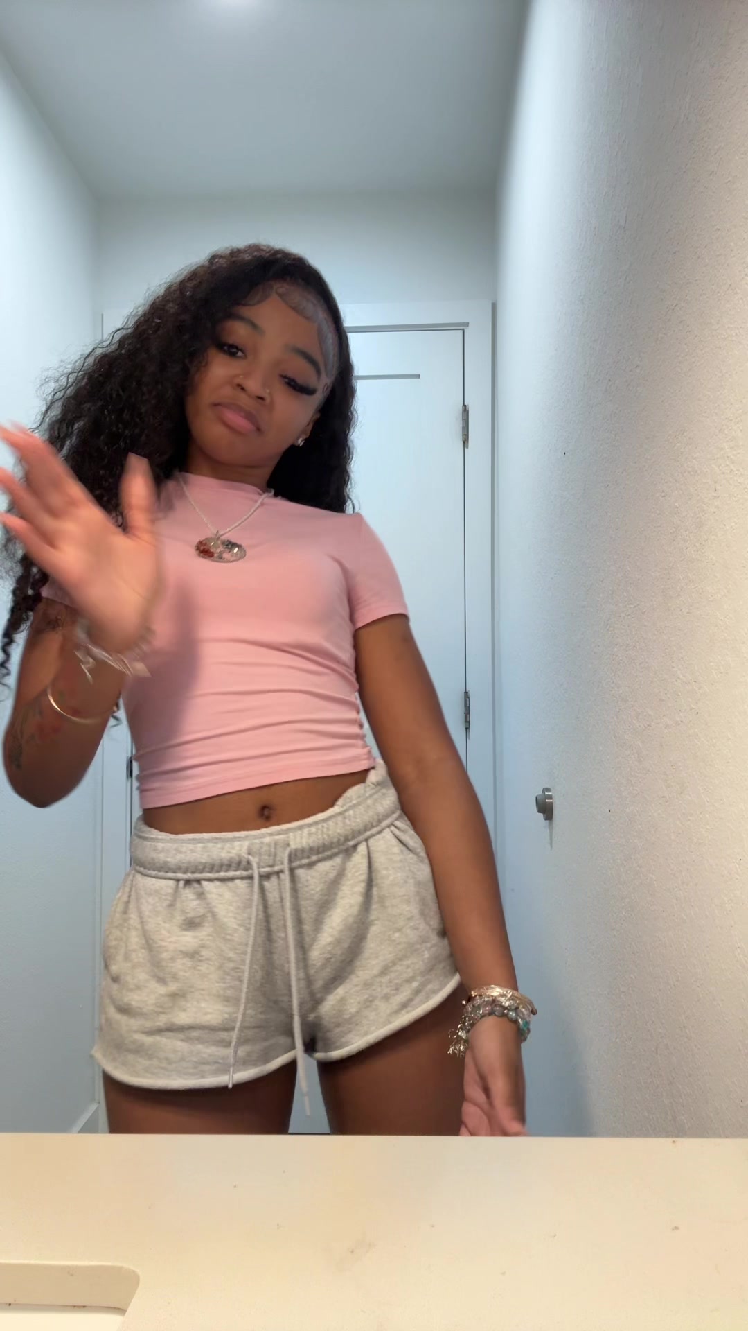 @leoofdaparty