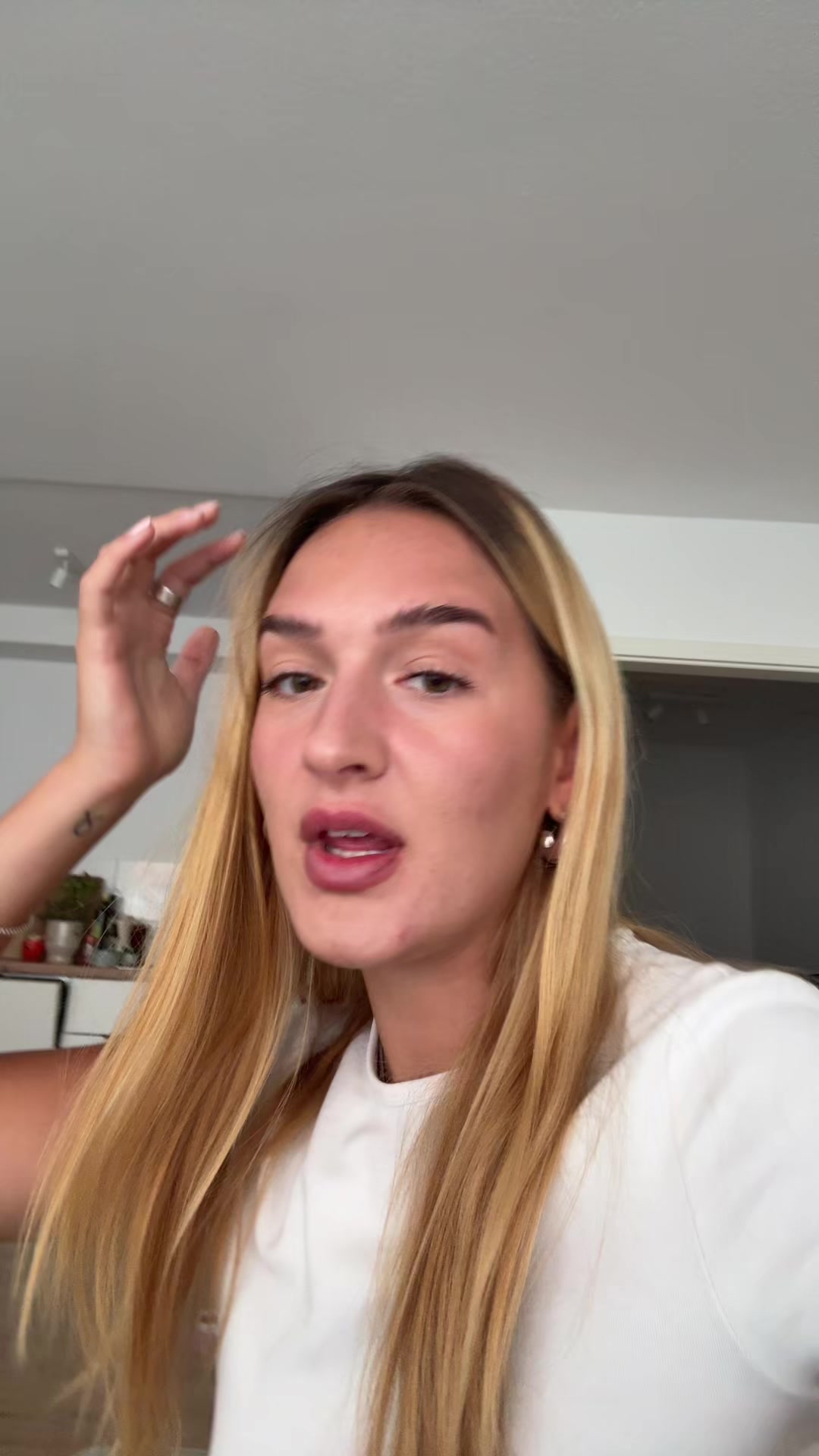@Lu