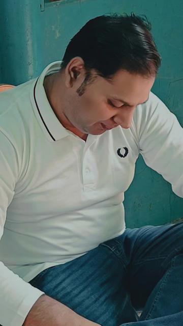 @Moon Shah 🇵🇰 🇰🇬