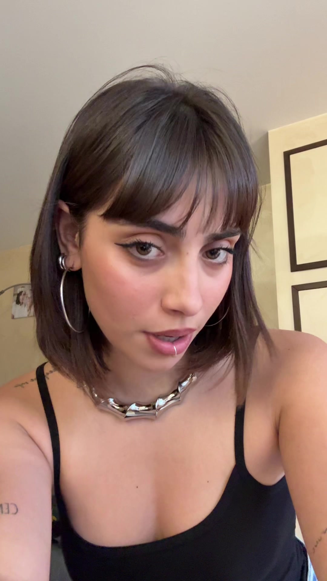 @apollineo