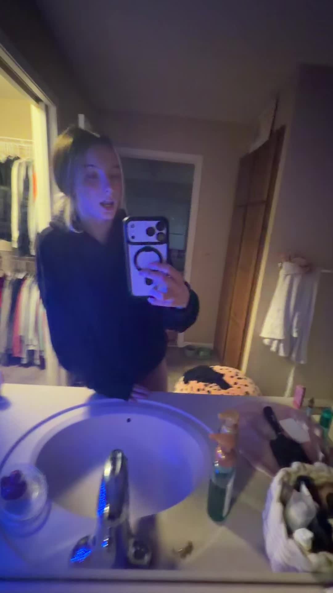 @️