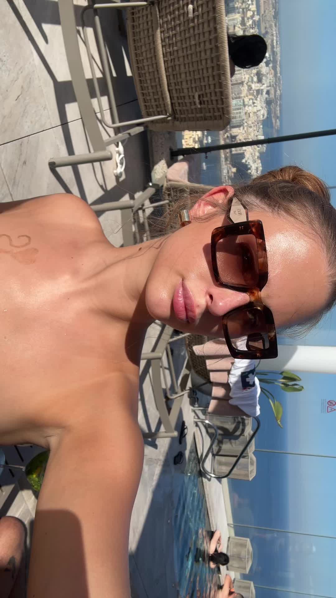 @lauraxoxo