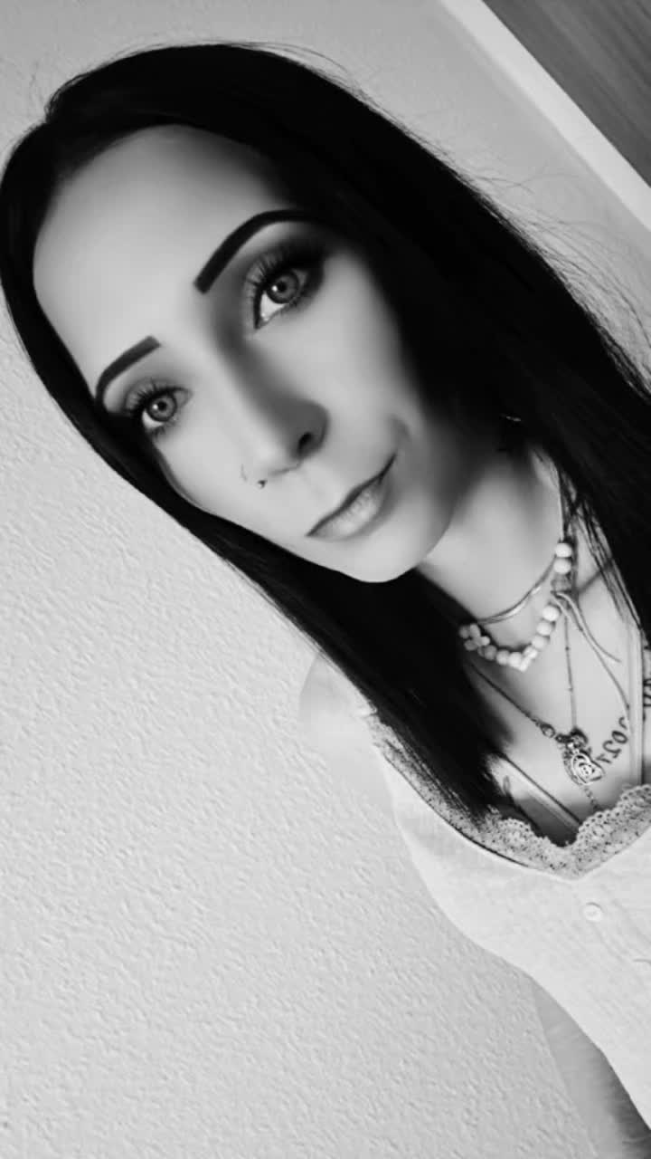 @❤️🖤