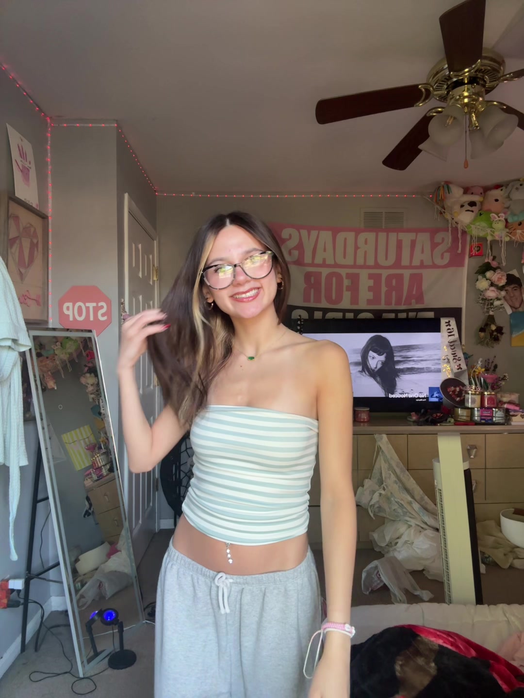 @Aleena 🥸