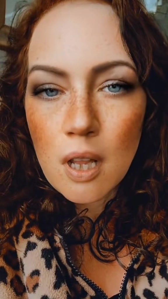 @𝔻𝕒𝕟𝕟𝕚𝕍𝕖𝕖𝕄𝕖𝕕𝕚𝕒 🎥