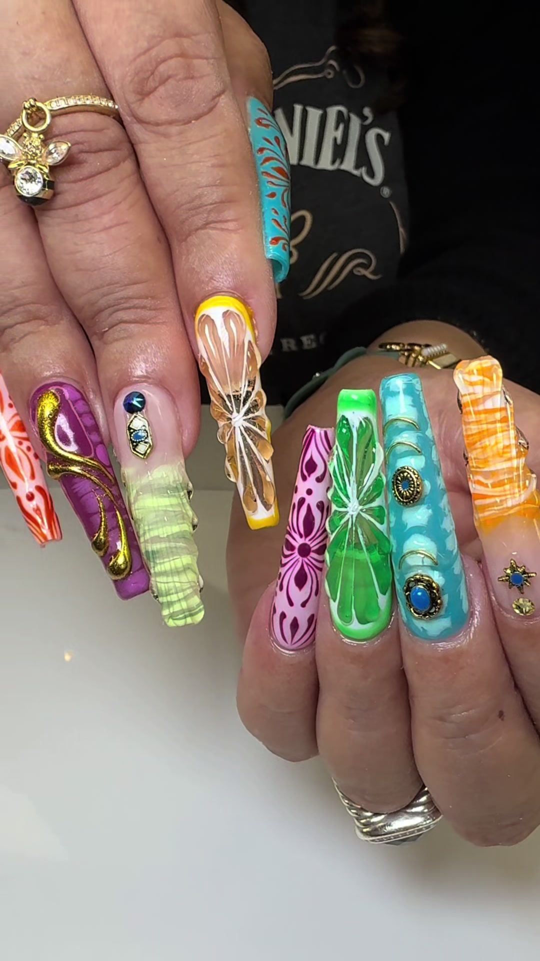 @Sunshine Nails