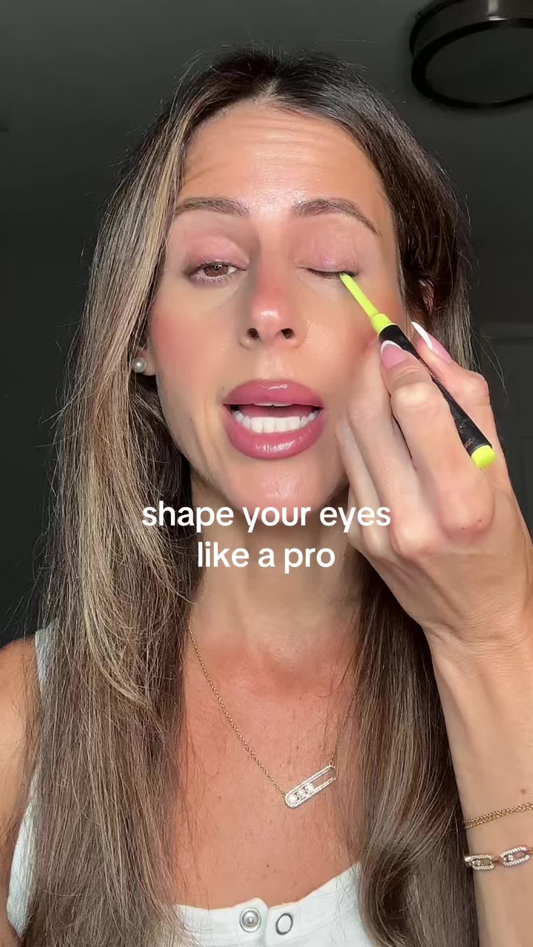 @Jennifer Belle Makeup ✨